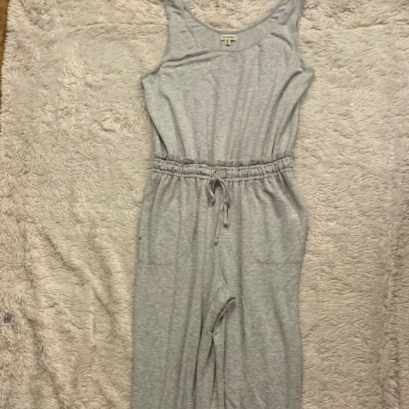 Max Studio Light Gray Sleeveless Jumpsuit - Picture 5 of 12
